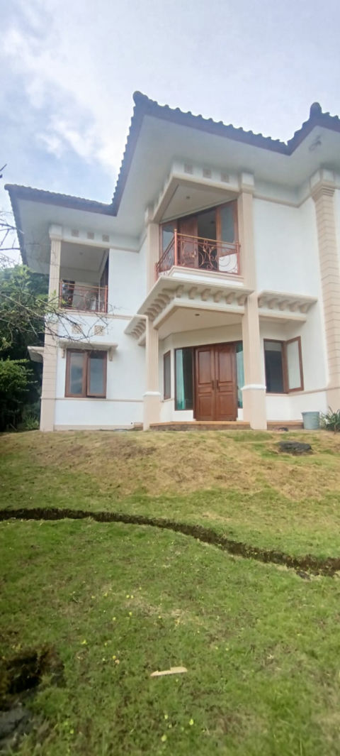 Dijual Villa Puncak Trawas