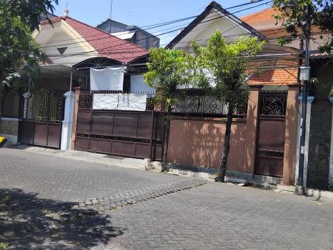 Dijual Rumah Lebak Timur