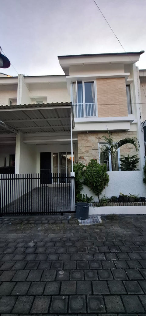 Disewa Rumah Kutisari Selatan