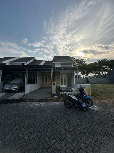 Dijual Rumah Grand Sunrise