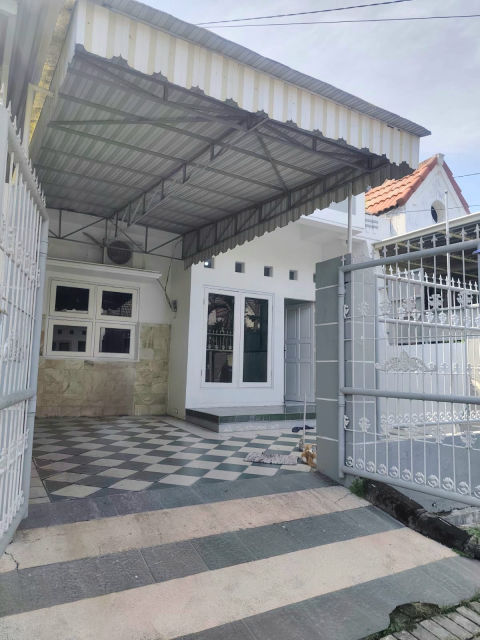 Dijual Rumah Jalan Mulyosari