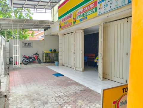 Dijual Rumah Usaha Rungkut Asri