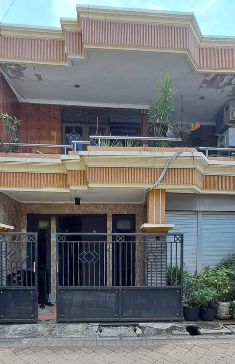 Dijual Rumah Setro Baru Utara
