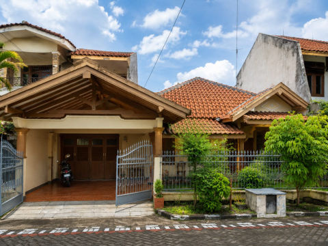 Dijual Rumah Gayung Kebonsari
