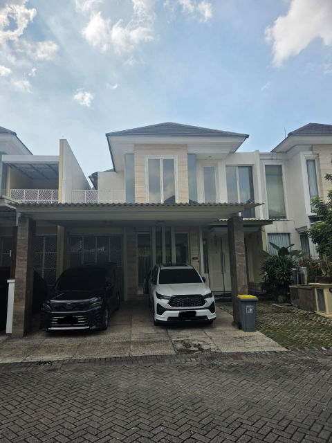Dijual Rumah Pakuwon Indah Cluster Villa Bukit Regency