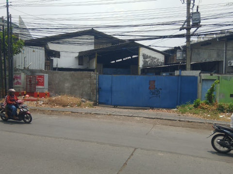 Dijual Gudang Raya Sememi