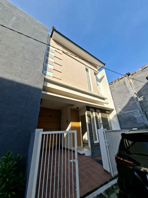 Dijual Rumah Villa Darmo Indah