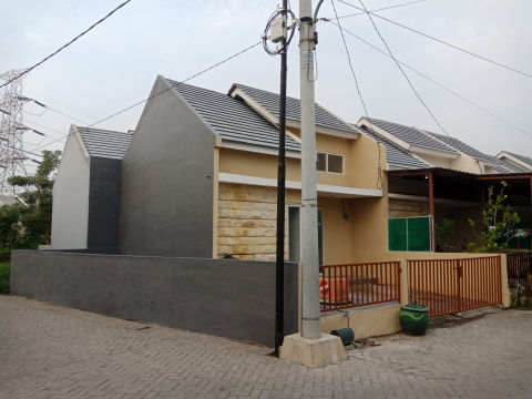 Dijual Rumah De Naila Village