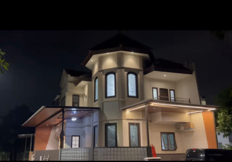 Dijual Rumah Pakuwon Indah Villa Valensia