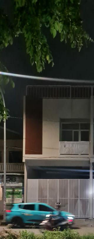 Dijual Rumah Usaha Gunung Anyar