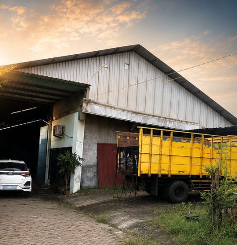 Dijual Gudang Raya Mojokerto