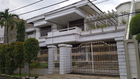 Dijual Rumah Manyar Kertoarjo
