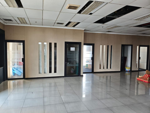 Disewa Komersial Office Menara Standard Chatered