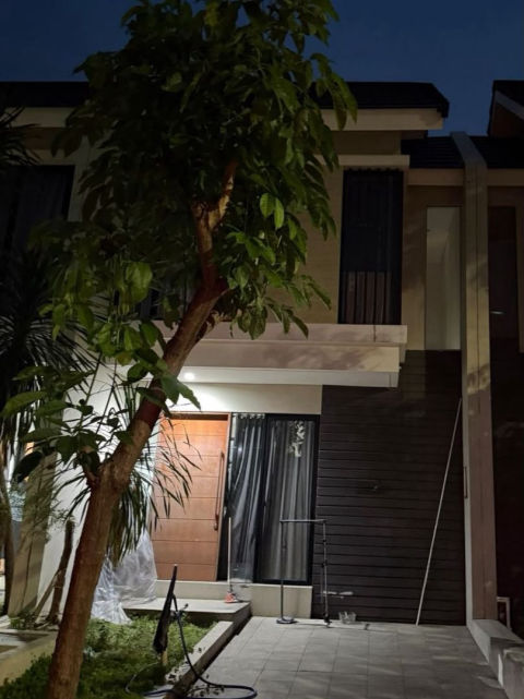 Dijual / Disewa Rumah Citraland Utara Cluster Northwest Lake