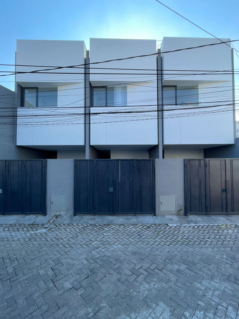 Dijual Rumah Lebak Jaya Baru Gress