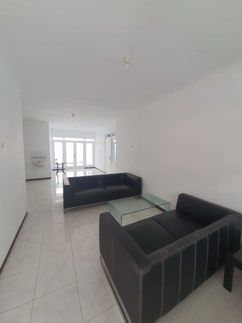 Dijual Rumah Darmo Permai Selatan