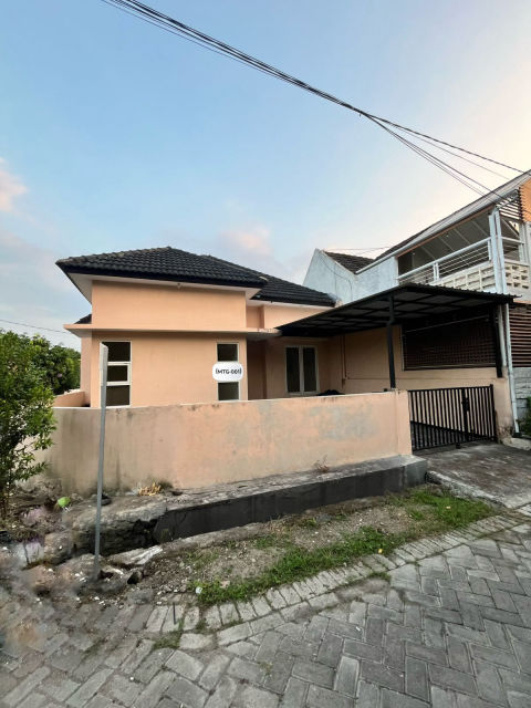 Dijual Rumah Bangkingan