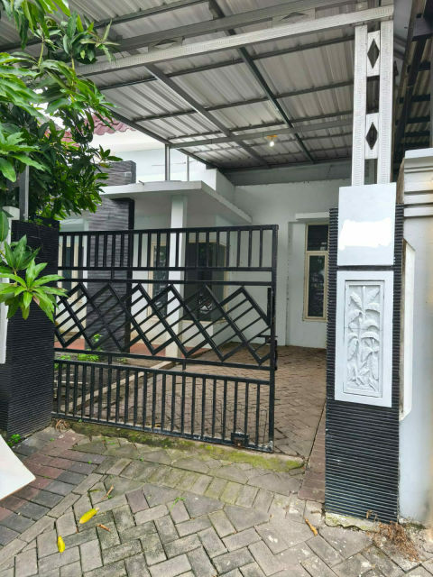 Dijual Rumah Puri Safira Menganti Gresik