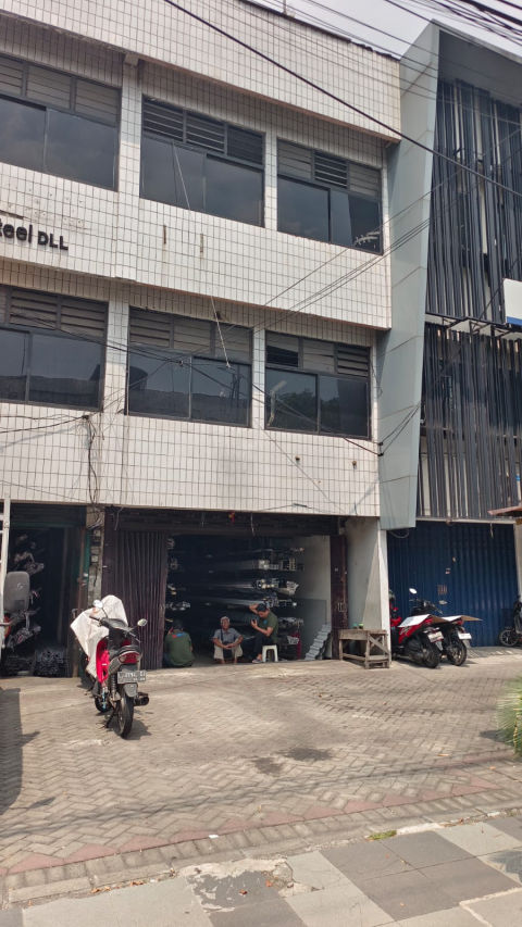 Dijual Ruko Komersial Jalan Tembaan