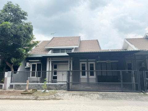 Disewa Rumah Pondok Tjandra Jalan Melon Utara