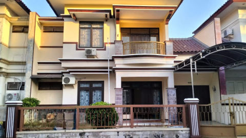 Disewa Rumah Central Park Mulyosari