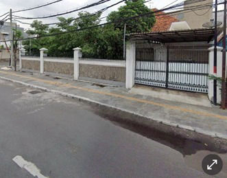Dijual Komersial Jalan Ambengan