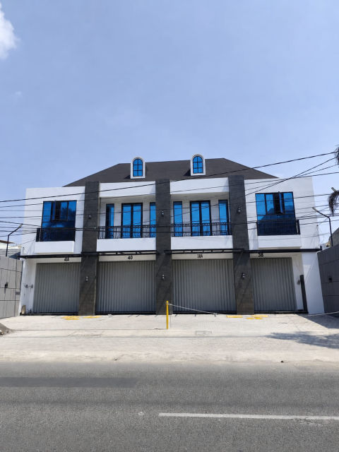 Dijual / Disewa Ruko Jalan Raya Ngagel