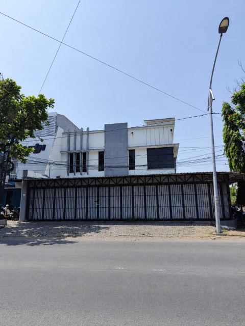 Disewa Komersial Gedung Barata Jaya