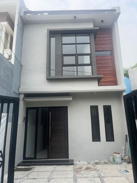 Dijual Rumah Wiguna