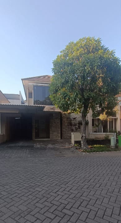 Disewa Rumah Royal Residence