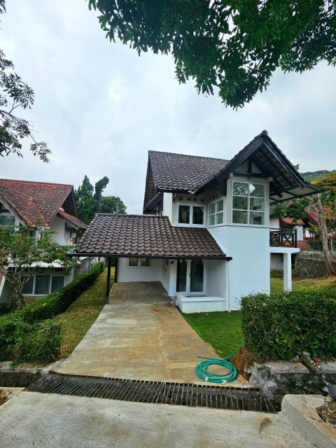 Dijual Rumah Villa Grand Trawas