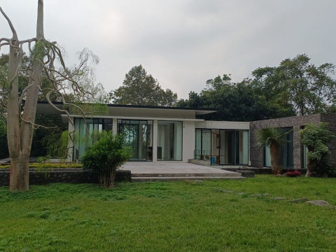 Dijual Villa Trawas