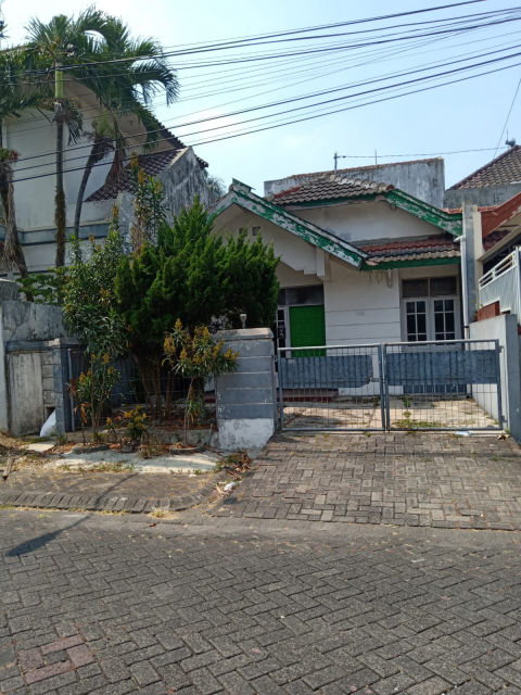 Dijual Rumah Pondok Blimbing Indah Araya Malang
