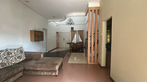 Dijual Rumah Mediterania, Balikpapan Baru