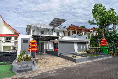 Dijual rumah semi villa di kawasan Pecatu - Uluwatu