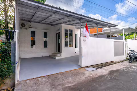 Dijual rumah fully furnished di Ungasan, Kuta Selatan