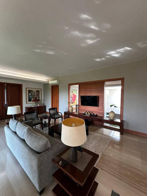 Dijual Rumah Pakuwon Indah Cluster Imperial Golf