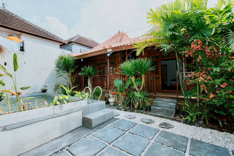 Dijual villa joglo di Kedungu - Tabanan