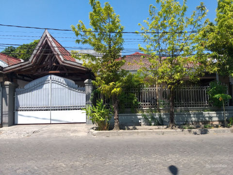Dijual Rumah Darmo Harapan Indah