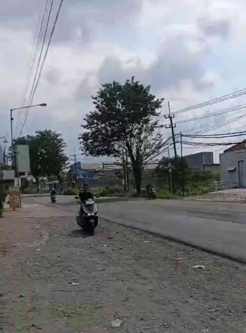 Dijual Gudang Jalan Mayjen Bambang Yuwono, Krian