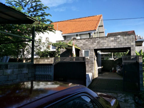 Dijual Rumah Jalan Raya Medokan Sawah