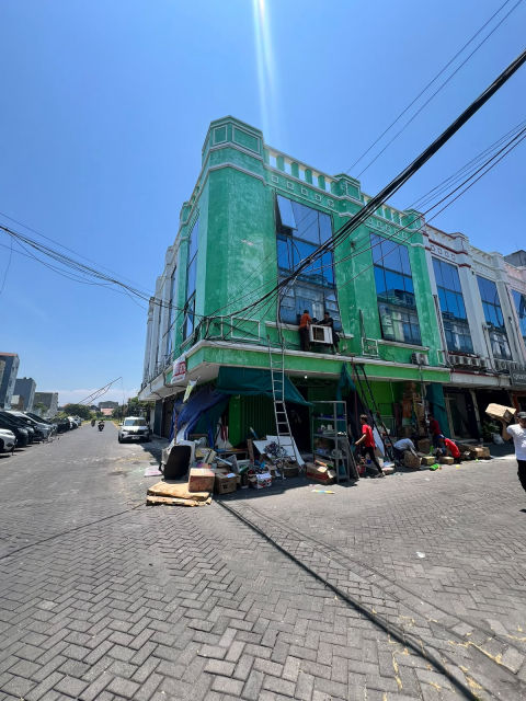 Dijual Ruko Komersial Klampis Megah