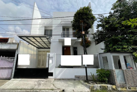 Dijual Rumah Darmo Baru Barat