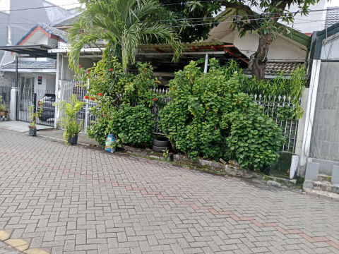 Dijual Rumah Griya Babatan Mukti