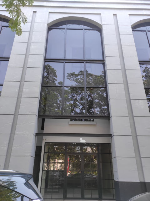 Dijual / Disewa Ruko Komersial Tierra Soho
