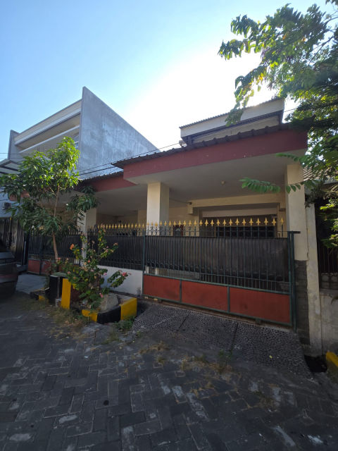 Dijual Rumah Sutorejo