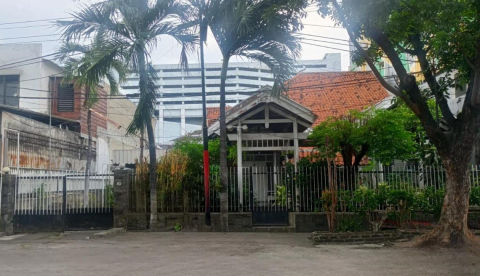 Dijual Rumah Jalan Kaca Piring