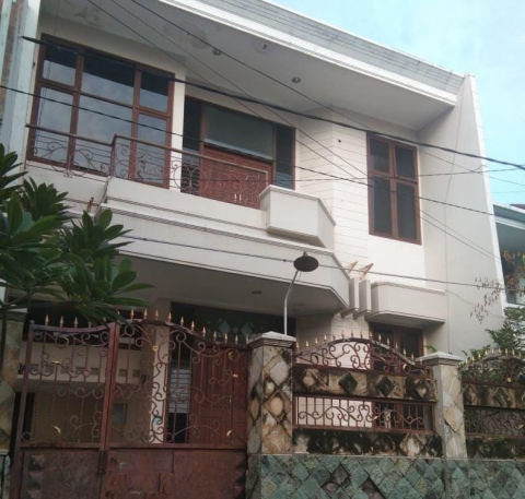 Dijual Rumah Simpang Darmo Permai Selatan
