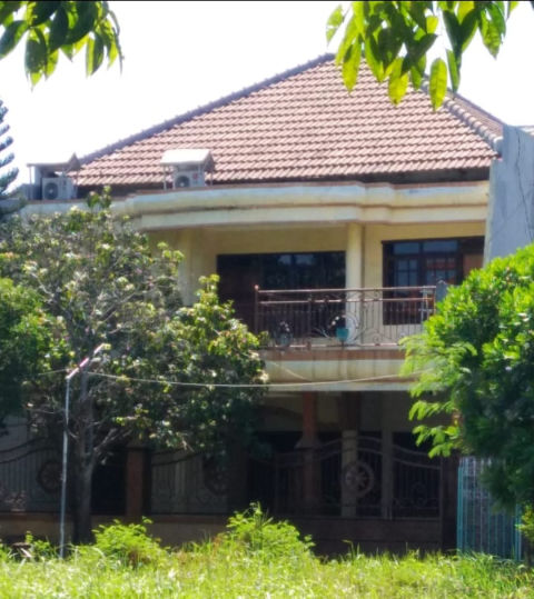 Dijual Rumah Semolo Waru