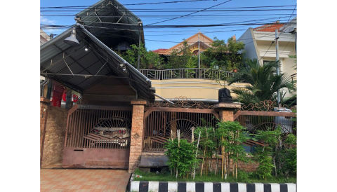 Dijual Rumah Nginden Intan Barat